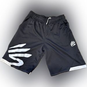 Under Armour Boys Shorts Large